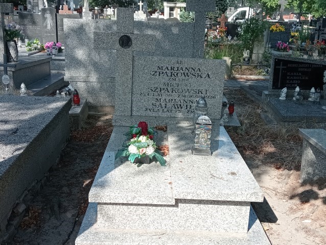 Grób Anna  Świetlik