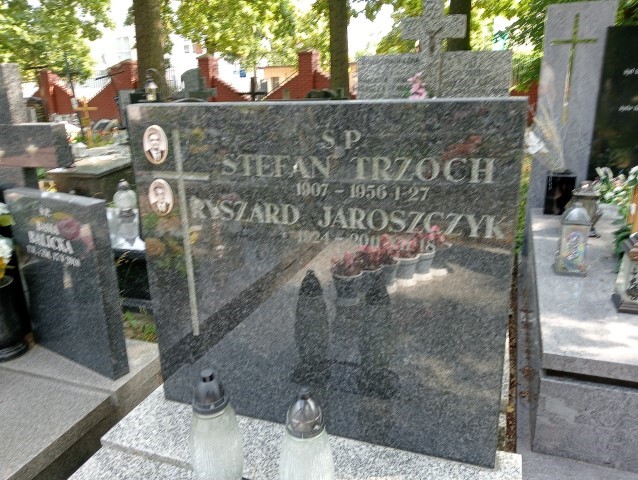 Ryszard Franciszek Jaroszczyk 1924 Piaseczno - Grobonet - Wyszukiwarka osób pochowanych