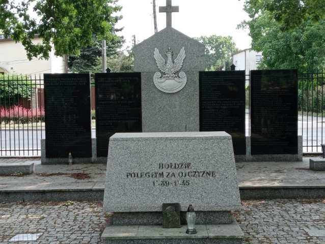 Janusz Wojewódzki Piaseczno - Grobonet - Wyszukiwarka osób pochowanych